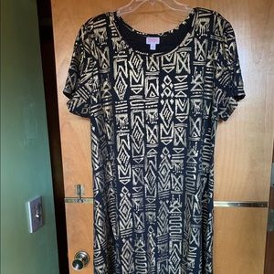NWOT LuLaRoe Elegant Carly 3x